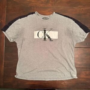 Calvin Klein Men's Grey T-shirt - XXL